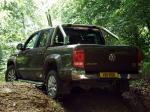 Volkswagen Amarok Double Cab Highline 2010 года (UK)
